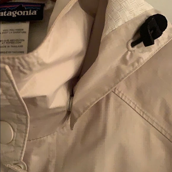 Patagonia Women’s Rain Coat Trench - Picture 4 of 4